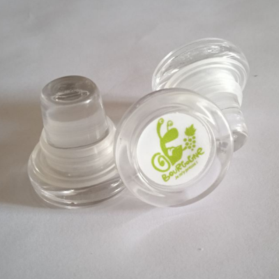 BOUCHON EN VERRE – Je m’y presse